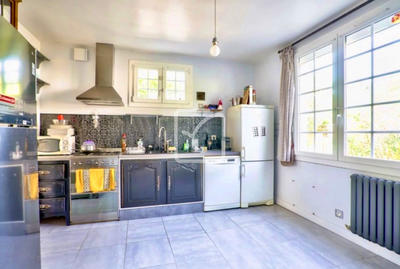 Maison - 140 m² - 6 pièces