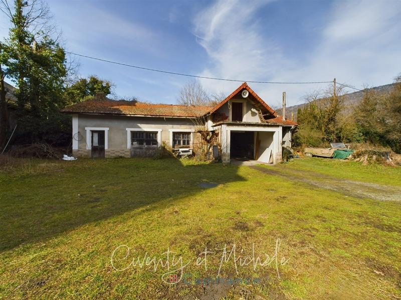 Immeuble - 374 m² - 12 pièces