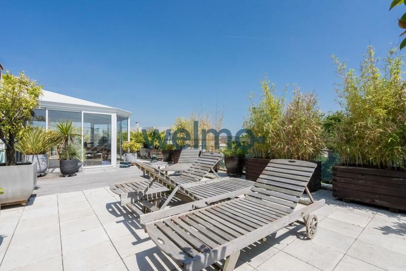 Penthouse - 140 m² - 6 pièces