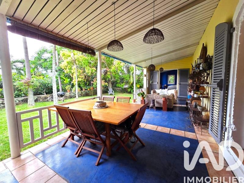 Maison - 250 m² - 7 pièces