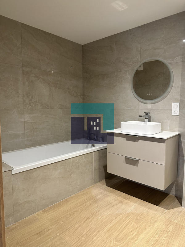 Appartement - 115 m² - 4 pièces