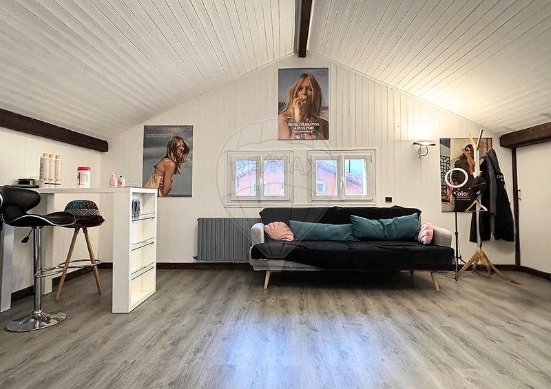 Maison - 102 m² - 4 pièces