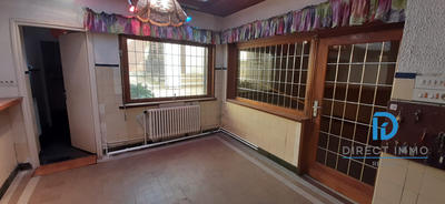 Maison - 230 m² - 9 pièces