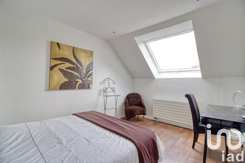 Maison - 200 m² - 9 pièces