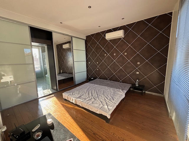 Maison - 160 m² - 7 pièces