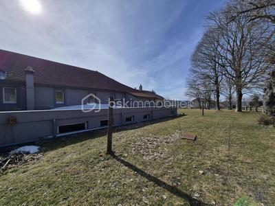 Maison - 500 m² - 16 pièces