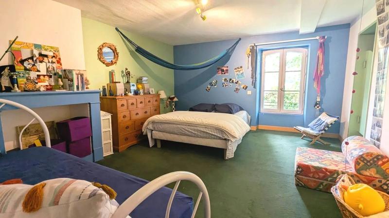 Maison - 343 m² - 8 pièces