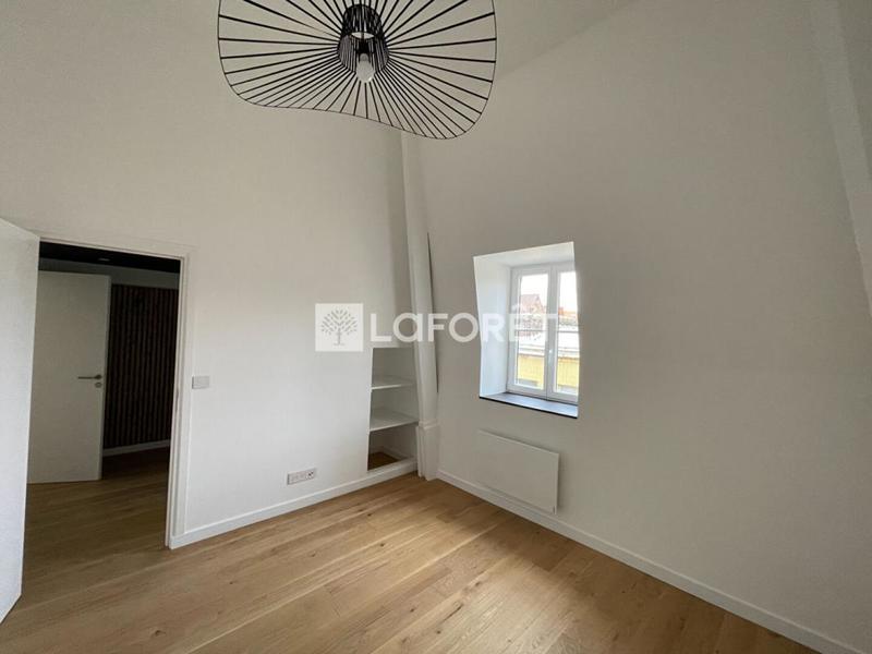 Appartement - 100 m² - 4 pièces