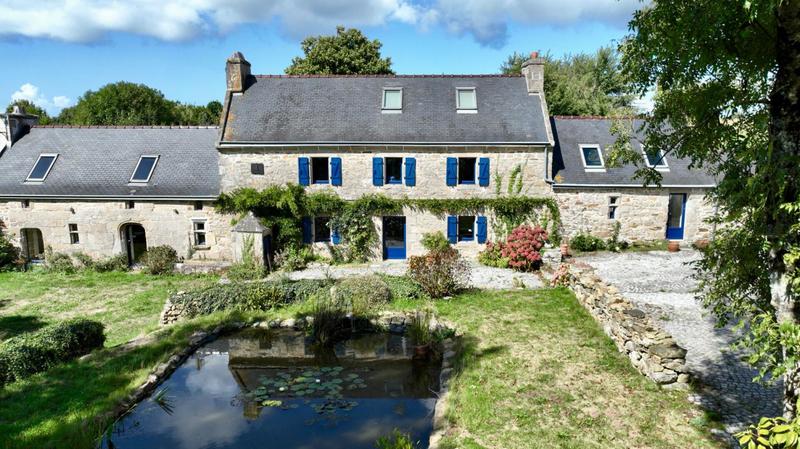 Corps de ferme - 171 m² - 6 pièces