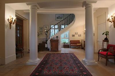 Demeure - 700 m² - 13 pièces