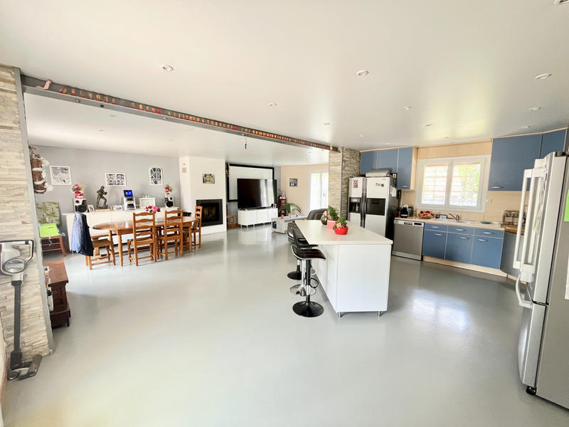 Maison - 160 m² - 8 pièces