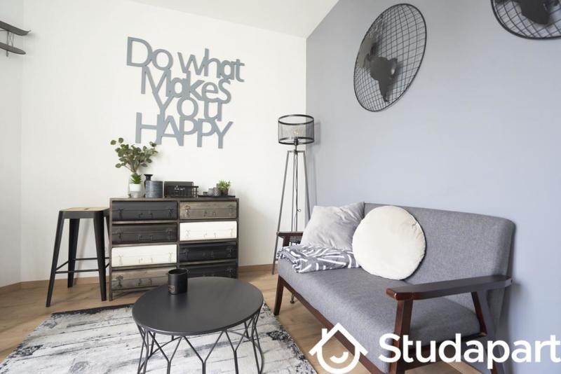 Chambre - 10 m² - 1 pièce