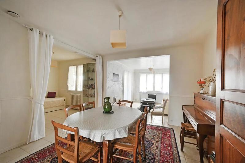 Maison - 136 m² - 5 pièces
