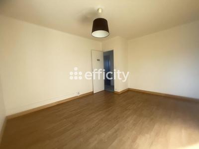 Pavillon - 150 m² - 6 pièces