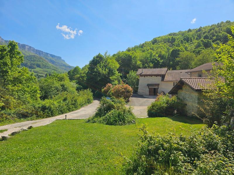 Maison - 291 m² - 10 pièces