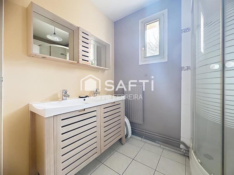 Maison - 136 m² - 7 pièces