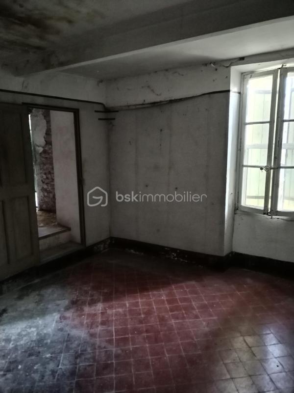 Mas - 200 m² - 8 pièces