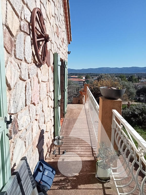 Maison - 290 m² - 10 pièces