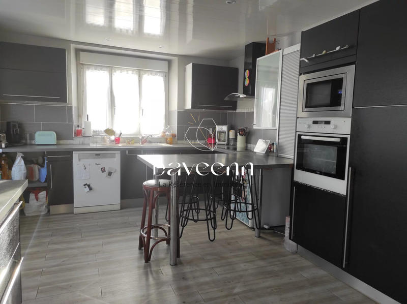 Maison - 139 m² - 7 pièces