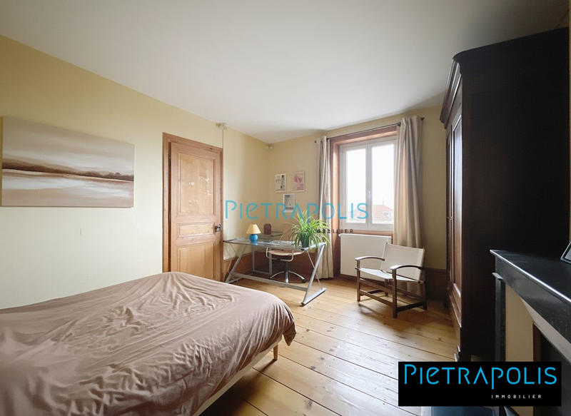 Maison ancienne - 223 m² - 8 pièces