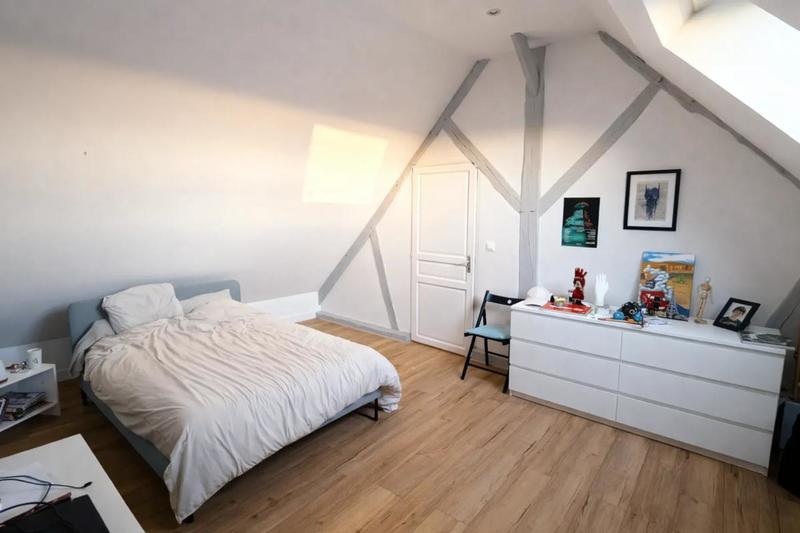 Maison - 194 m² - 8 pièces