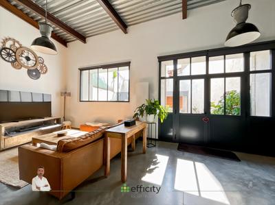 Maison - 192 m² - 6 pièces