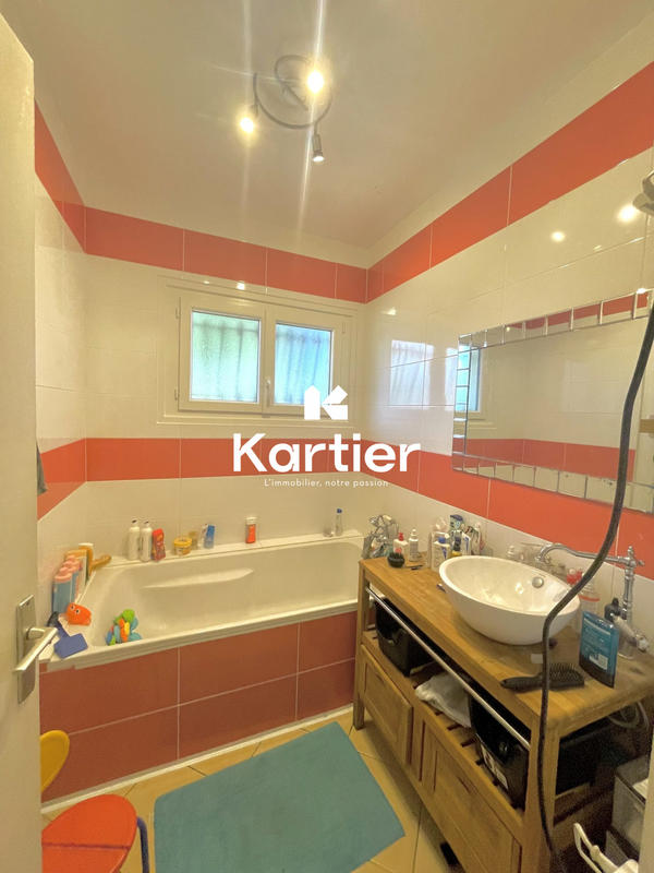 Maison contemporaine - 87 m² - 4 pièces