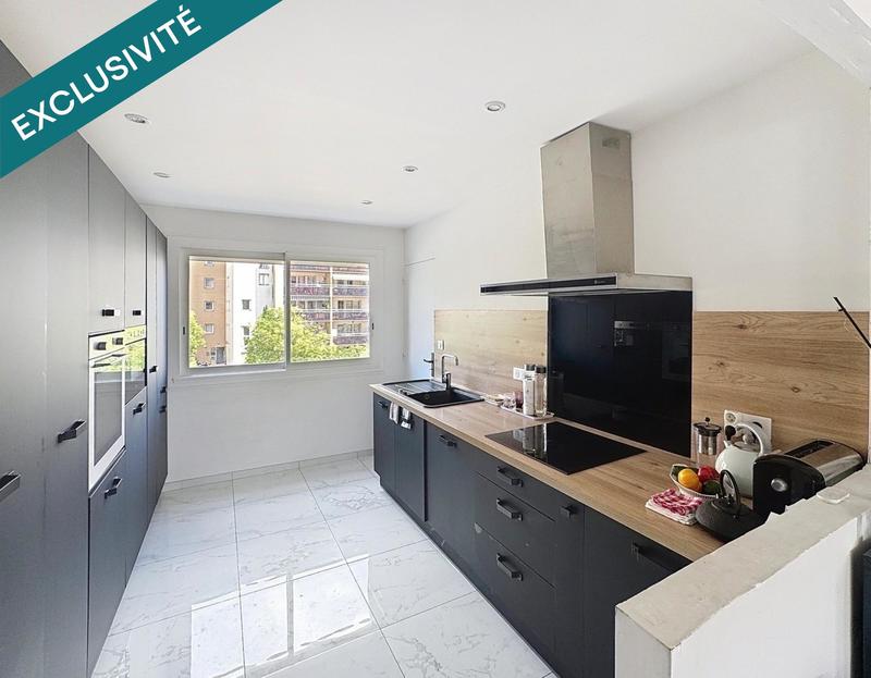 Appartement - 90 m² - 3 pièces