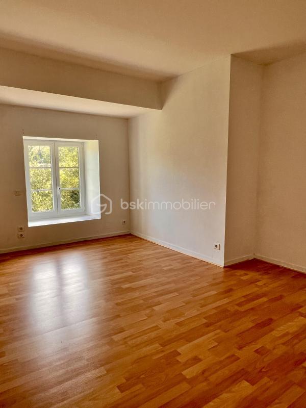 Maison en pierre - 152 m² - 5 pièces