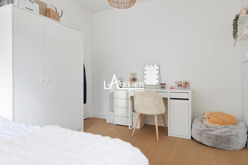 Maison - 210 m² - 10 pièces