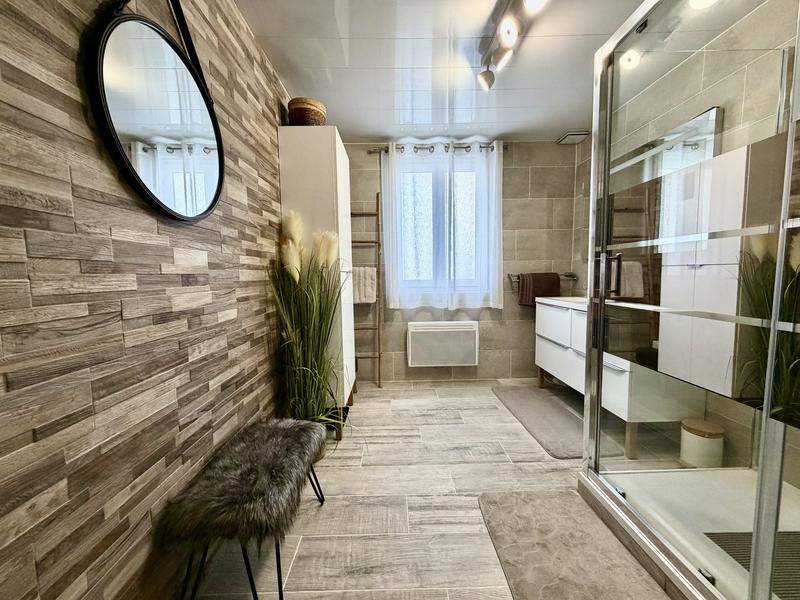 Maison - 140 m² - 6 pièces