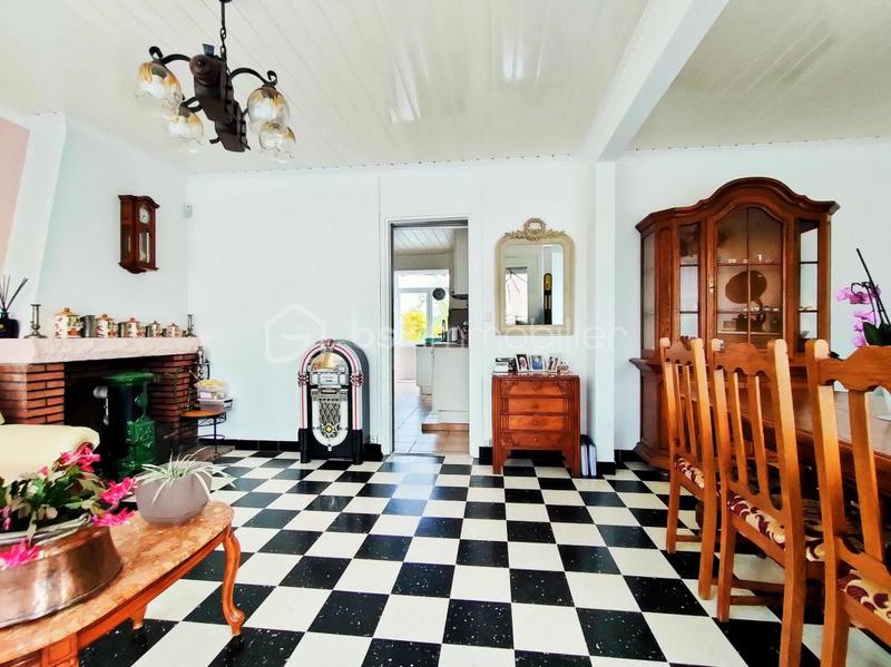 Maison - 80 m² - 4 pièces