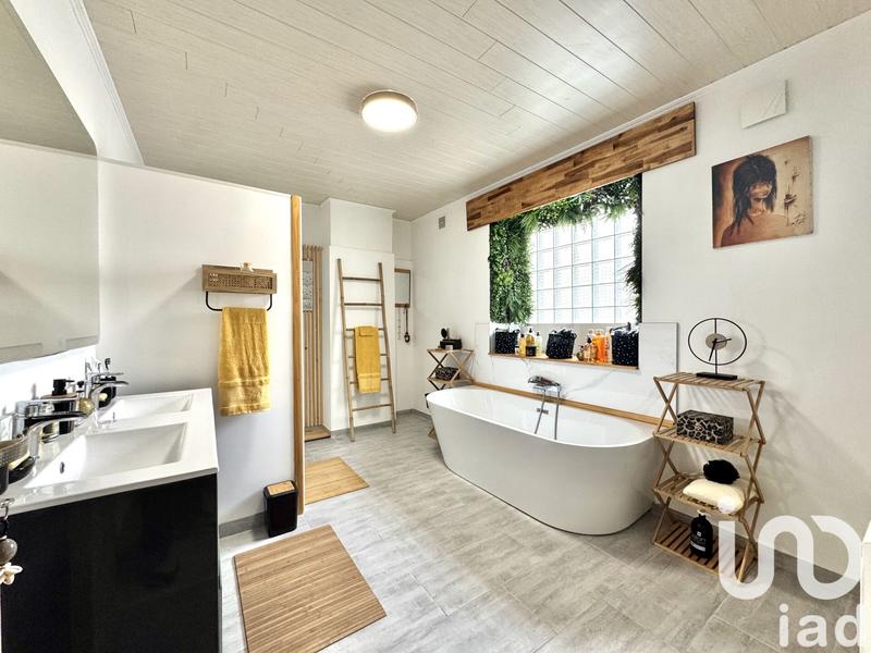 Maison de ville - 104 m² - 4 pièces