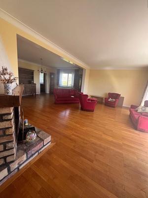 Maison traditionnelle - 231 m² - 9 pièces