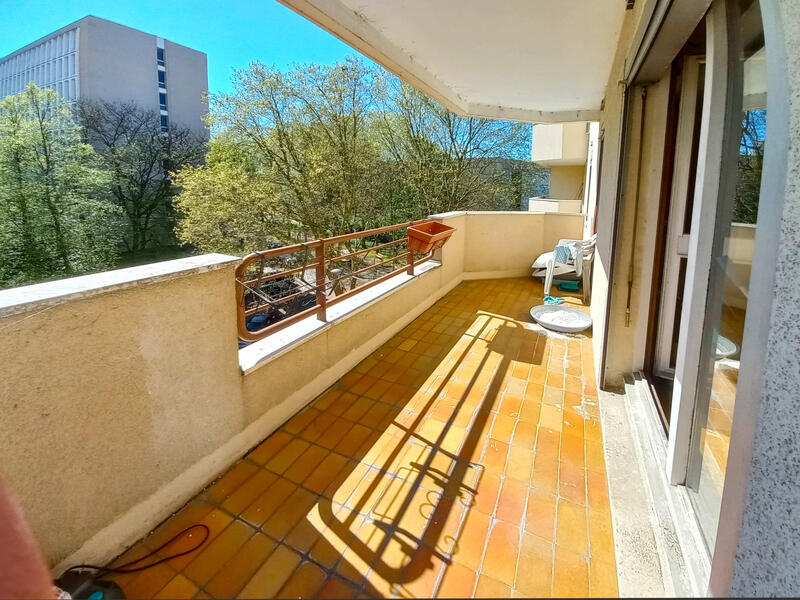 Appartement - 101 m² - 5 pièces