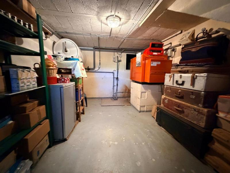 Propriété - 145 m² - 5 pièces