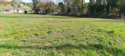 Terrain - 738 m²