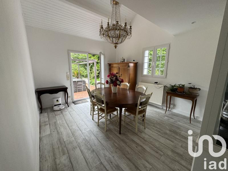 Maison - 263 m² - 8 pièces