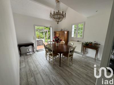 Maison - 263 m² - 8 pièces