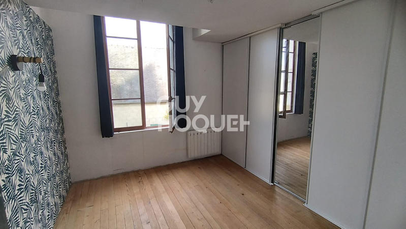 Maison - 196 m² - 7 pièces