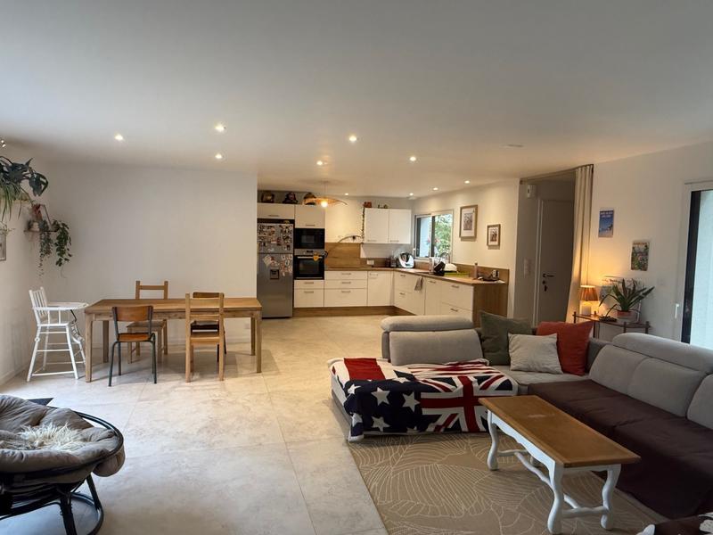 Maison - 136 m² - 7 pièces