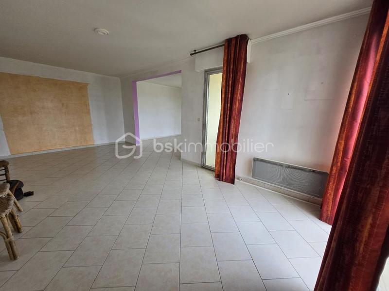 Appartement - 84 m² - 3 pièces
