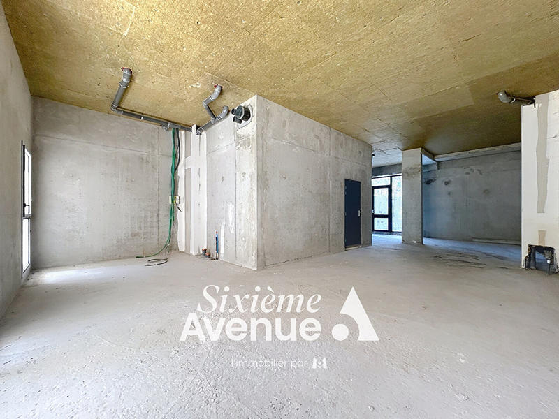 Local commercial - 81 m²