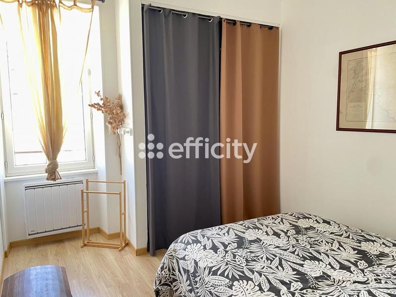 Maison de bourg - 136 m² - 6 pièces