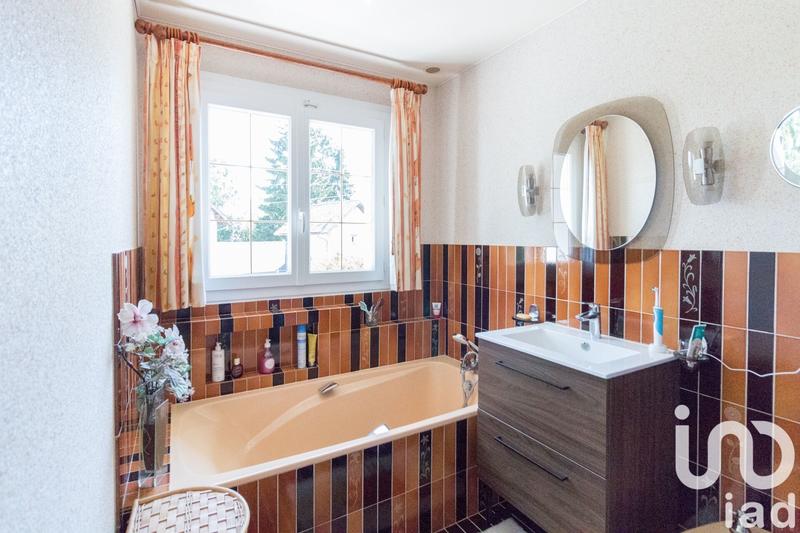 Maison - 127 m² - 5 pièces