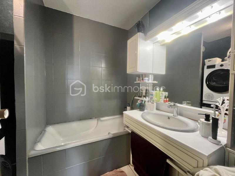 Appartement - 76 m² - 4 pièces