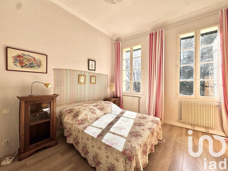 Maison - 400 m² - 10 pièces