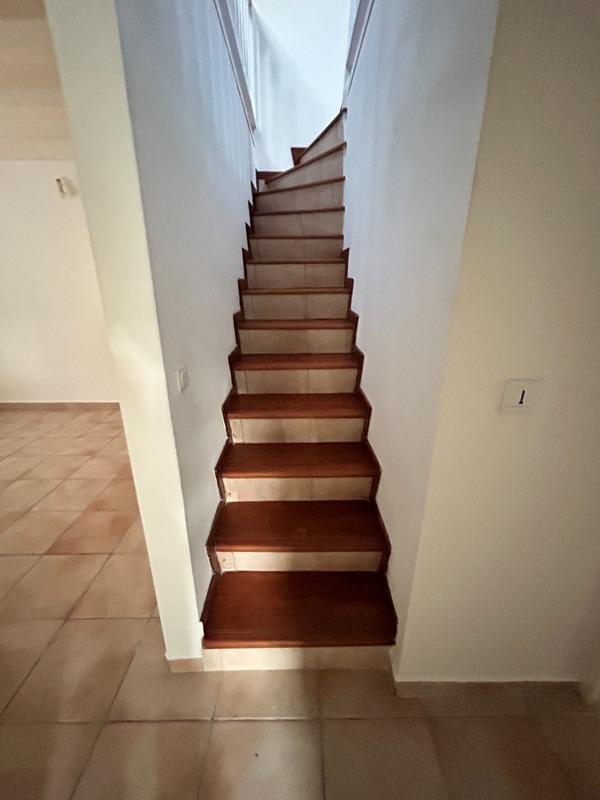 Maison - 104 m² - 6 pièces