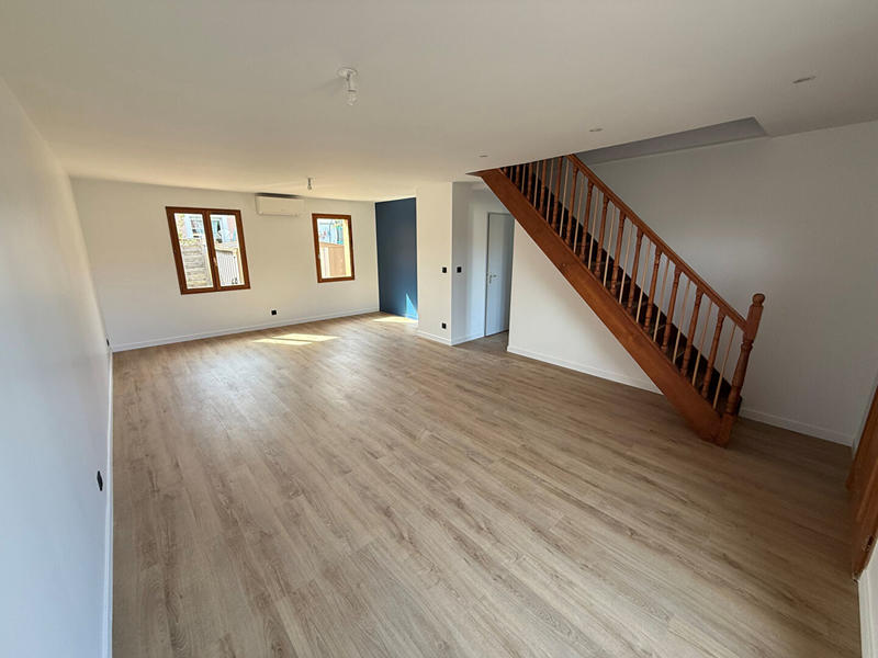 Maison - 90 m² - 4 pièces