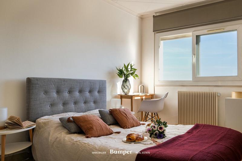 Appartement - 94 m² - 4 pièces